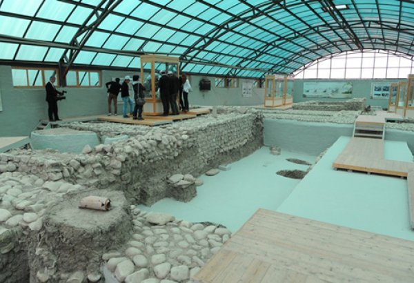 В Агсу покажут 3D-презентацию о комплексе средневекового города